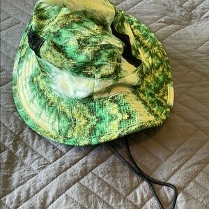 Hurley Green yellow white Black Bucket Hat mesh sides adjustable strap excellent